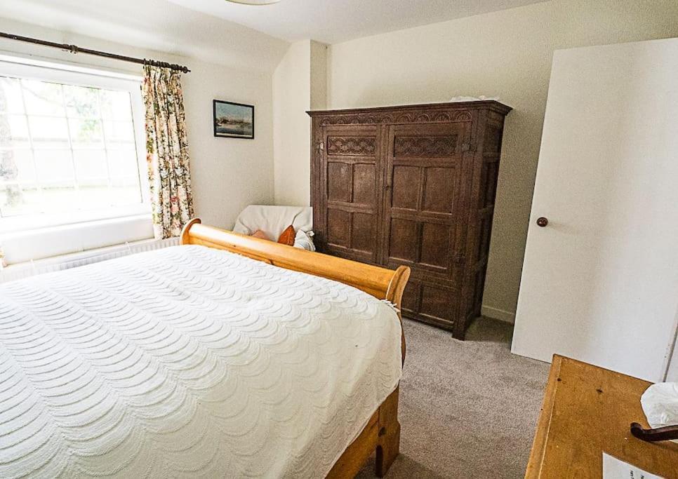 West Lodge 3 Bedrooms, Near Golf Course And River Turriff Bagian luar foto